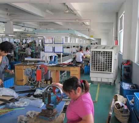 机械厂窗口式冷风机安装实例